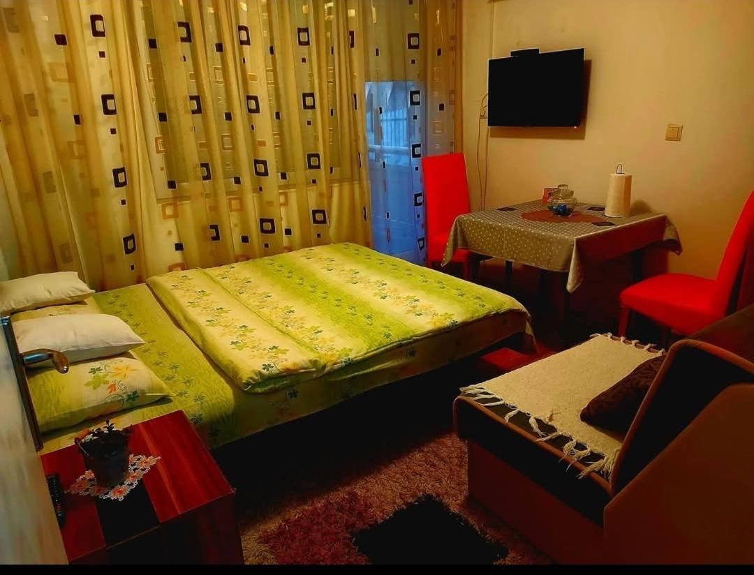 Apartmani Gs ***** Zavidovici Exterior foto